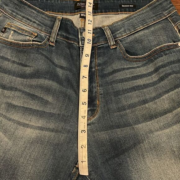 Judy Blue Skinny Fit Factory Distressed Ripped Blue Denim Raw Hem Jeans Boho - Picture 6 of 11